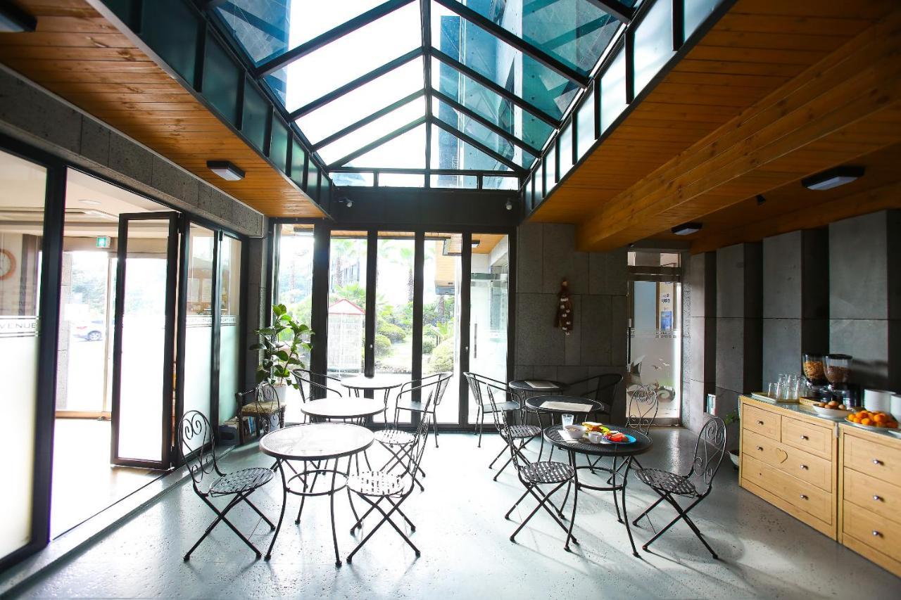 Seogwipo Port Avenue Hostel Exterior photo